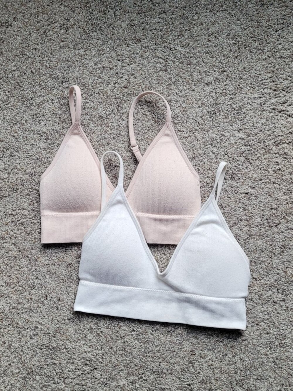 Aéropostale Seriously Soft Seamless Bras-Size Small-Pink/White-Set of 2